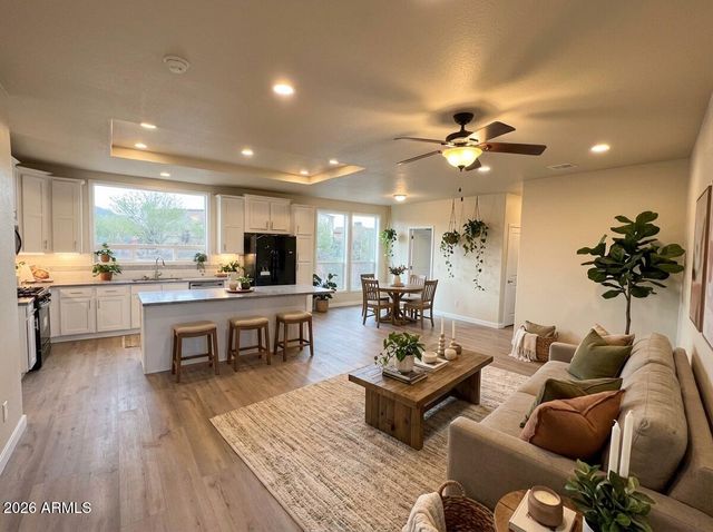 44323 N 12th Street, New River, AZ 85087