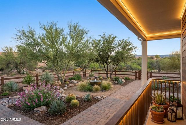 44323 N 12th Street, New River, AZ 85087