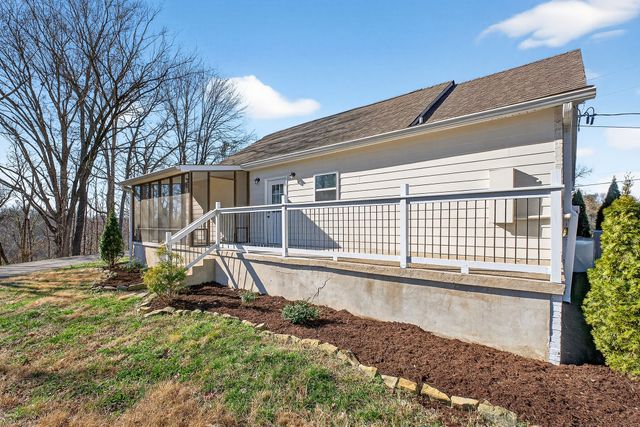 104 Henegar St, Mcminnville, TN 37110