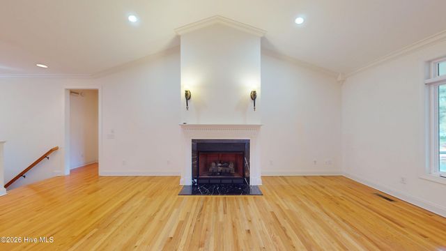 110 Josephs Point, West End, NC 27376