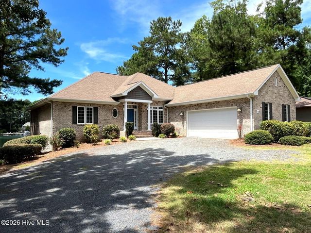 110 Josephs Point, West End, NC 27376