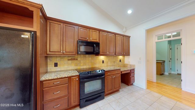 110 Josephs Point, West End, NC 27376