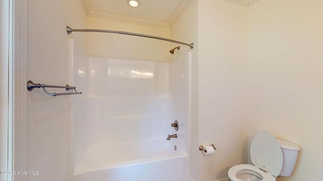 110 Josephs Point, West End, NC 27376