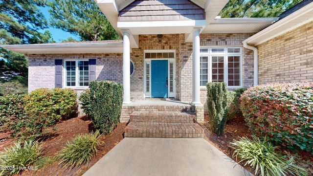 110 Josephs Point, West End, NC 27376