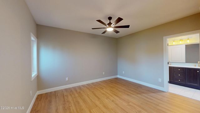 110 Josephs Point, West End, NC 27376