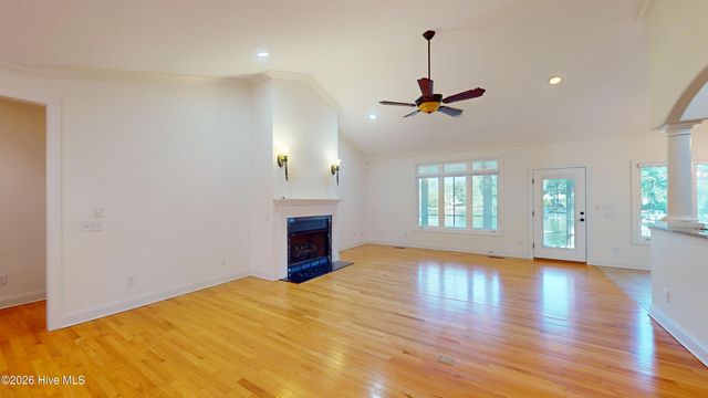 110 Josephs Point, West End, NC 27376
