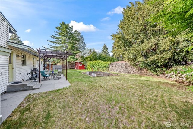 1540 N Astor Court, East Wenatchee, WA 98802