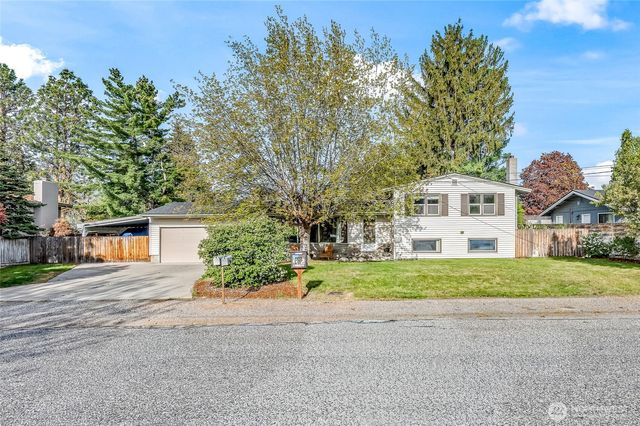 1540 N Astor Court, East Wenatchee, WA 98802