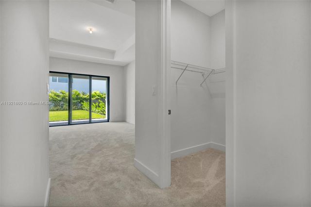 8286 Fishers Island Way, Boca Raton, FL 33434