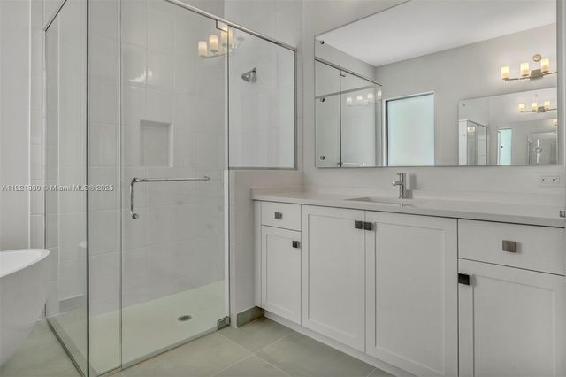 8286 Fishers Island Way, Boca Raton, FL 33434