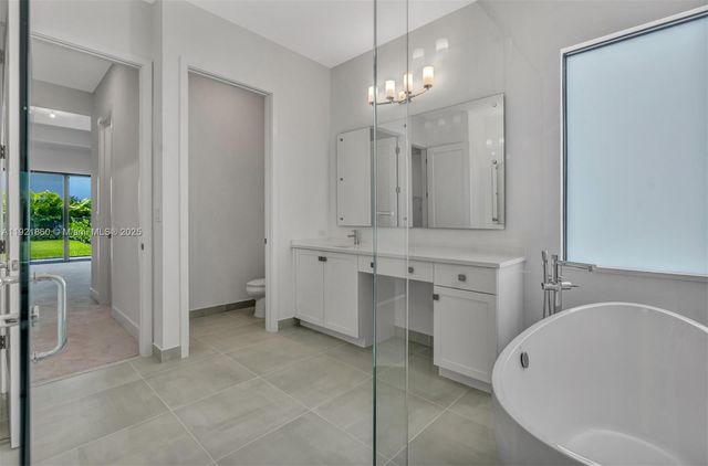 8286 Fishers Island Way, Boca Raton, FL 33434