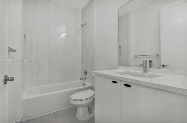 8286 Fishers Island Way, Boca Raton, FL 33434