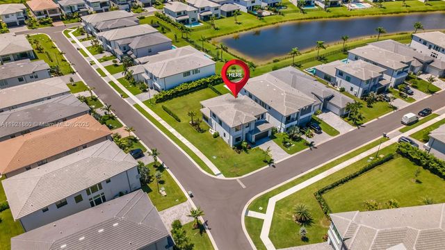 8286 Fishers Island Way, Boca Raton, FL 33434