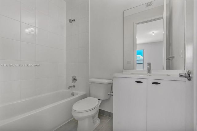 8286 Fishers Island Way, Boca Raton, FL 33434