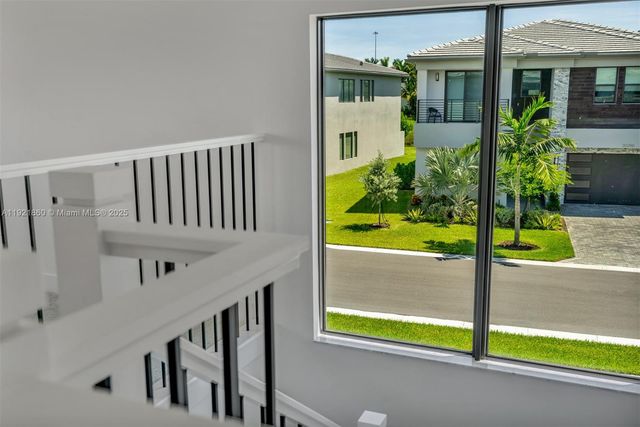 8286 Fishers Island Way, Boca Raton, FL 33434