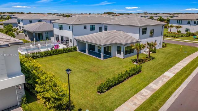 8286 Fishers Island Way, Boca Raton, FL 33434