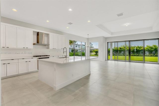 8286 Fishers Island Way, Boca Raton, FL 33434