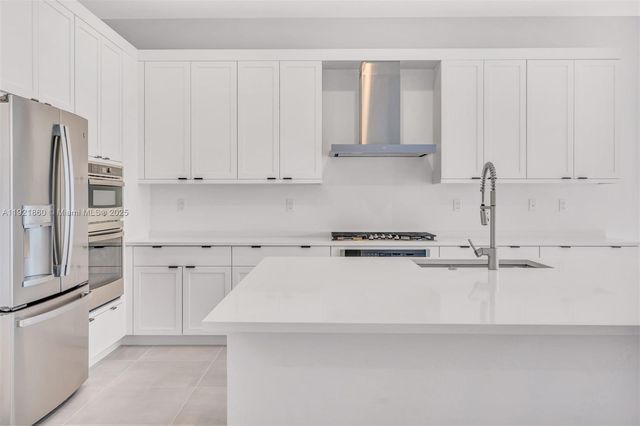 8286 Fishers Island Way, Boca Raton, FL 33434