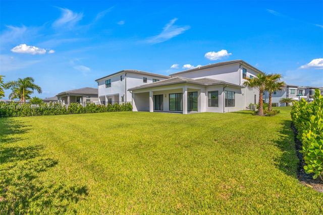 8286 Fishers Island Way, Boca Raton, FL 33434