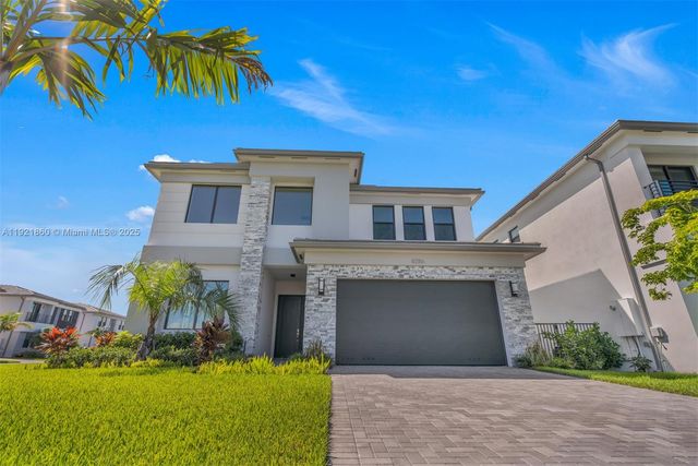 8286 Fishers Island Way, Boca Raton, FL 33434