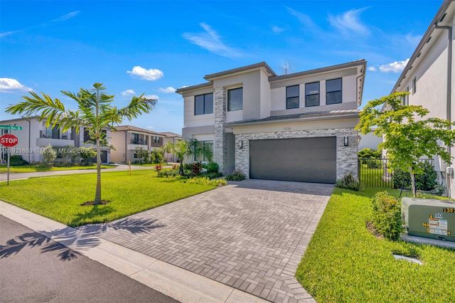 8286 Fishers Island Way, Boca Raton, FL 33434