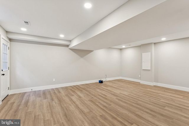 2308 CREEK DR, Alexandria, VA 22308