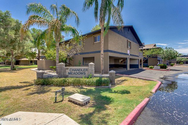 286 W PALOMINO Drive 23, Chandler, AZ 85225