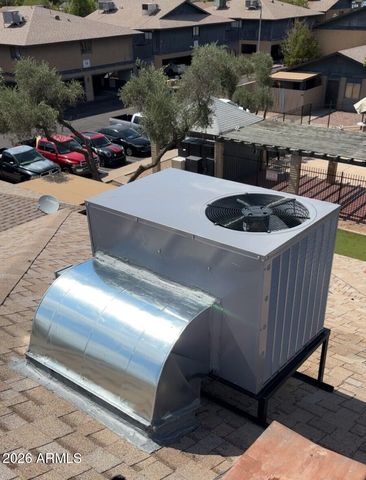 286 W PALOMINO Drive 23, Chandler, AZ 85225