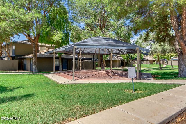 286 W PALOMINO Drive 23, Chandler, AZ 85225