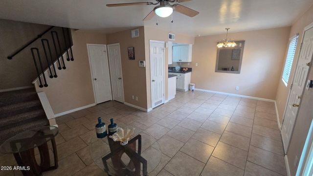 286 W PALOMINO Drive 23, Chandler, AZ 85225