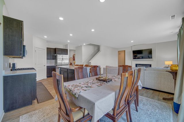 10407 Whitney Place, Crown Point, IN 46307