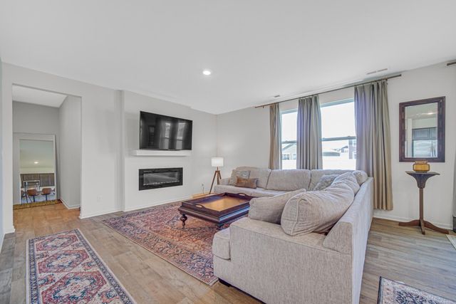 10407 Whitney Place, Crown Point, IN 46307