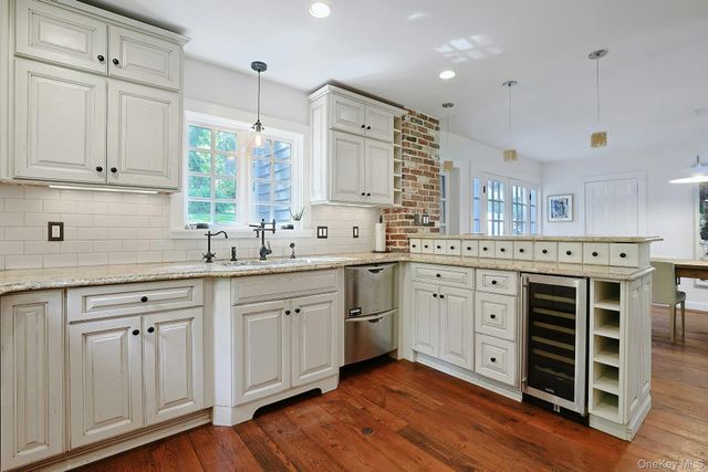 65 Douglas Road, Chappaqua, NY 10514