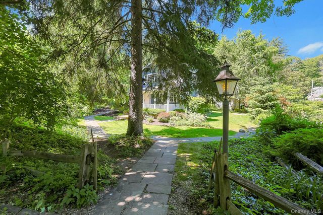 65 Douglas Road, Chappaqua, NY 10514