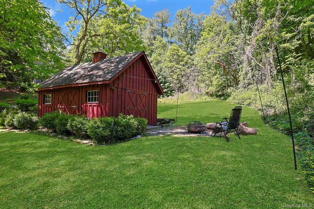 65 Douglas Road, Chappaqua, NY 10514