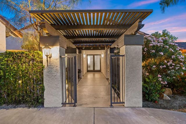 36 Calle Merida, Rancho Mirage, CA 92270