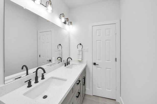 9307 Jutland Road, Houston, TX 77033