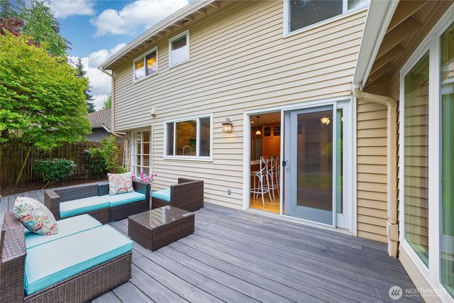 3630 204th Place NE, Sammamish, WA 98074