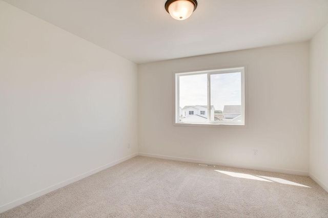 2304 37 Avenue S, Moorhead, MN 56560