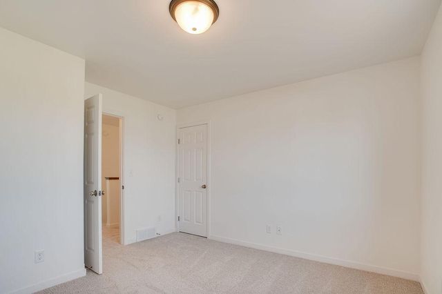 2304 37 Avenue S, Moorhead, MN 56560