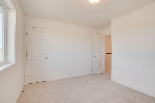 2304 37 Avenue S, Moorhead, MN 56560
