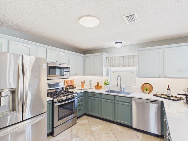 1935 MCCONNELLS AVENUE, The Villages, FL 32162