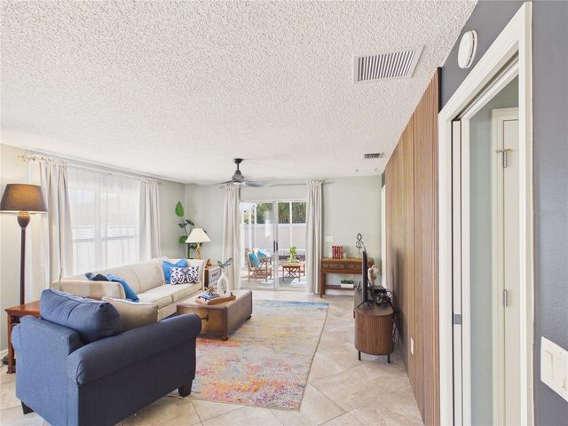 1935 MCCONNELLS AVENUE, The Villages, FL 32162