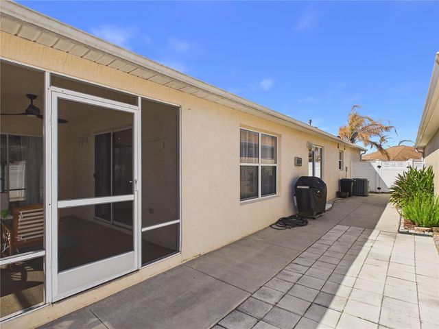 1935 MCCONNELLS AVENUE, The Villages, FL 32162