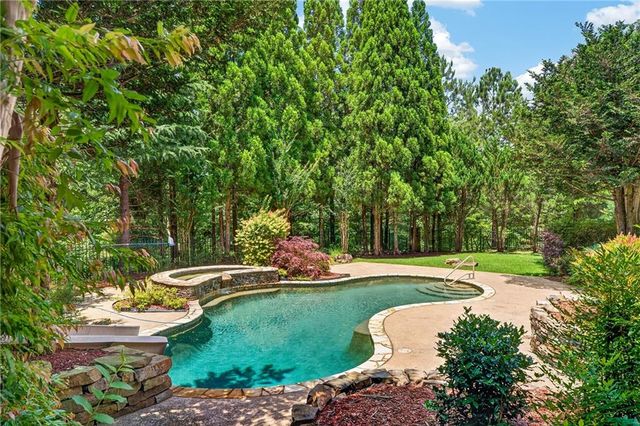 514 Ridgemont Drive, Ellijay, GA 30536