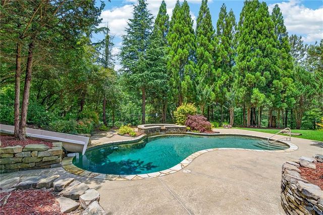 514 Ridgemont Drive, Ellijay, GA 30536