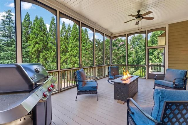 514 Ridgemont Drive, Ellijay, GA 30536