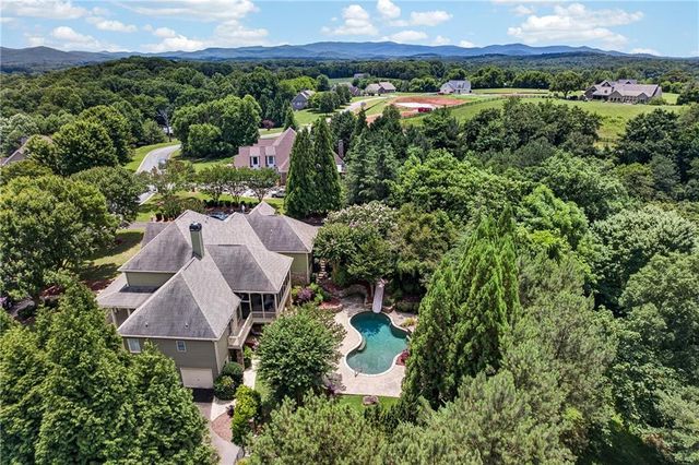 514 Ridgemont Drive, Ellijay, GA 30536