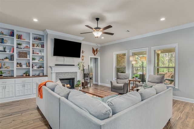 54 Crowder Drive, Benton, LA 71006