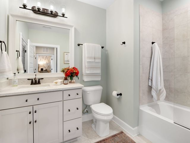 141 Saundersville Rd Unit 2207, Hendersonville, TN 37075